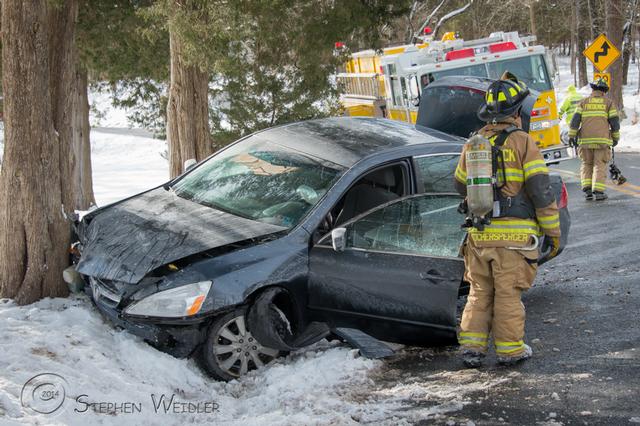 Vehicle Accident - Salford Station Rd. - LF Twp. - 01/26/2014